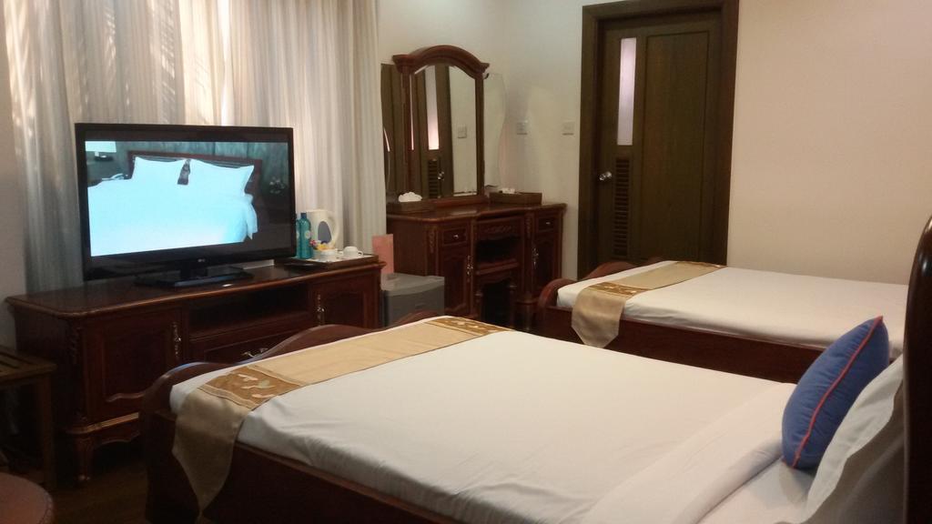 Palm Spring Resort Янгон Стая снимка