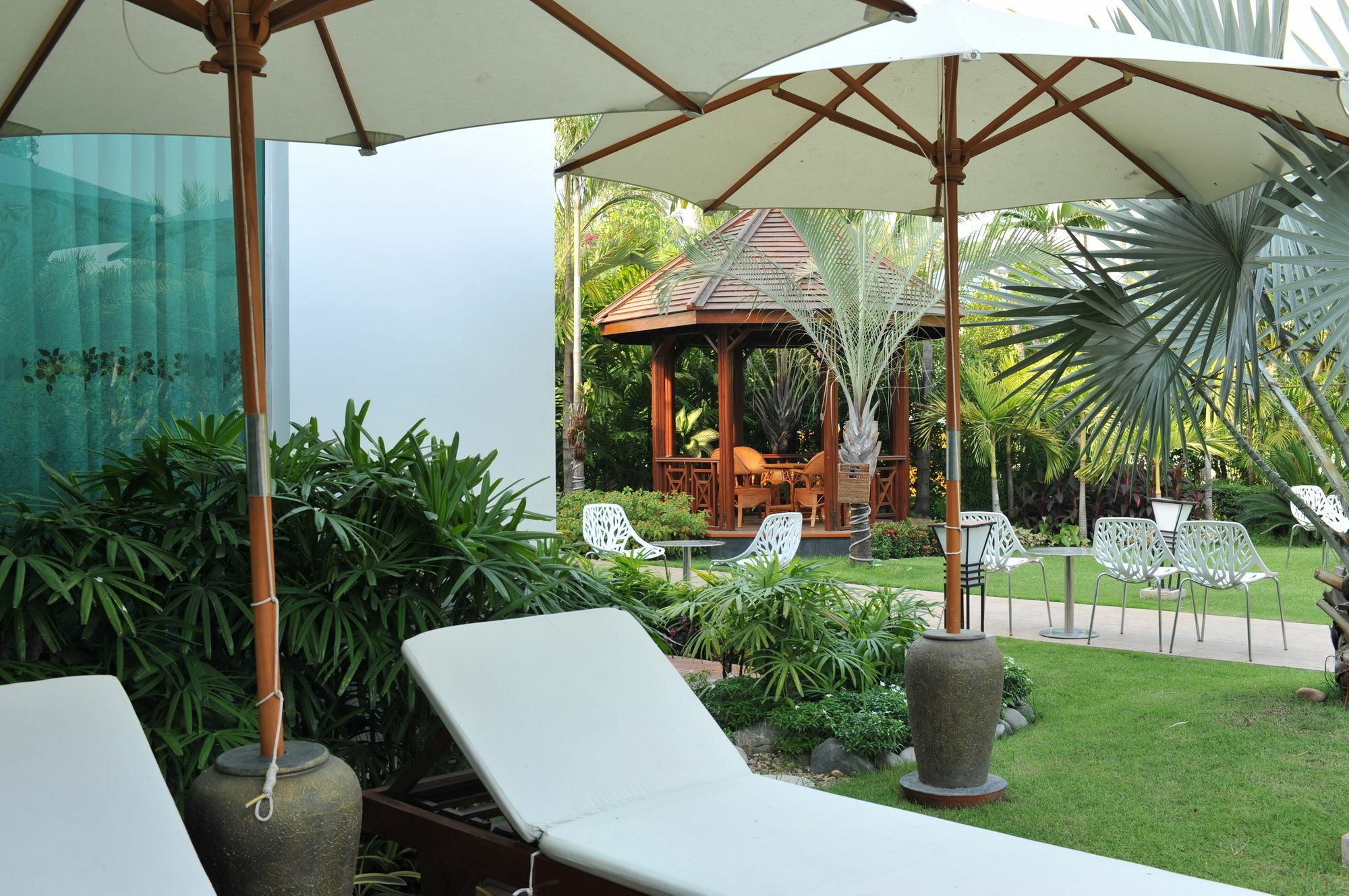 Palm Spring Resort Янгон Екстериор снимка